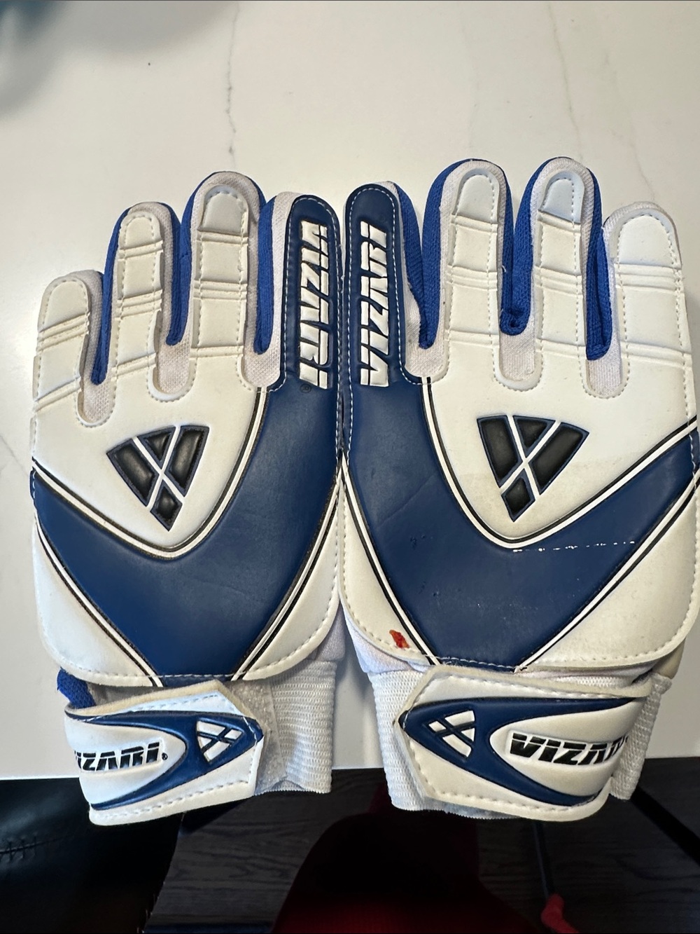 Vizari Blue and White Goalkeeper Gloves - Youth Med